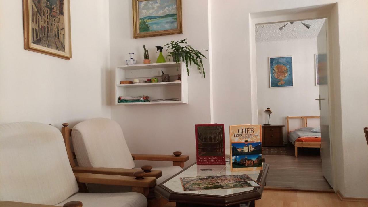 Skromny Apartman V Centru Chebu 外观 照片